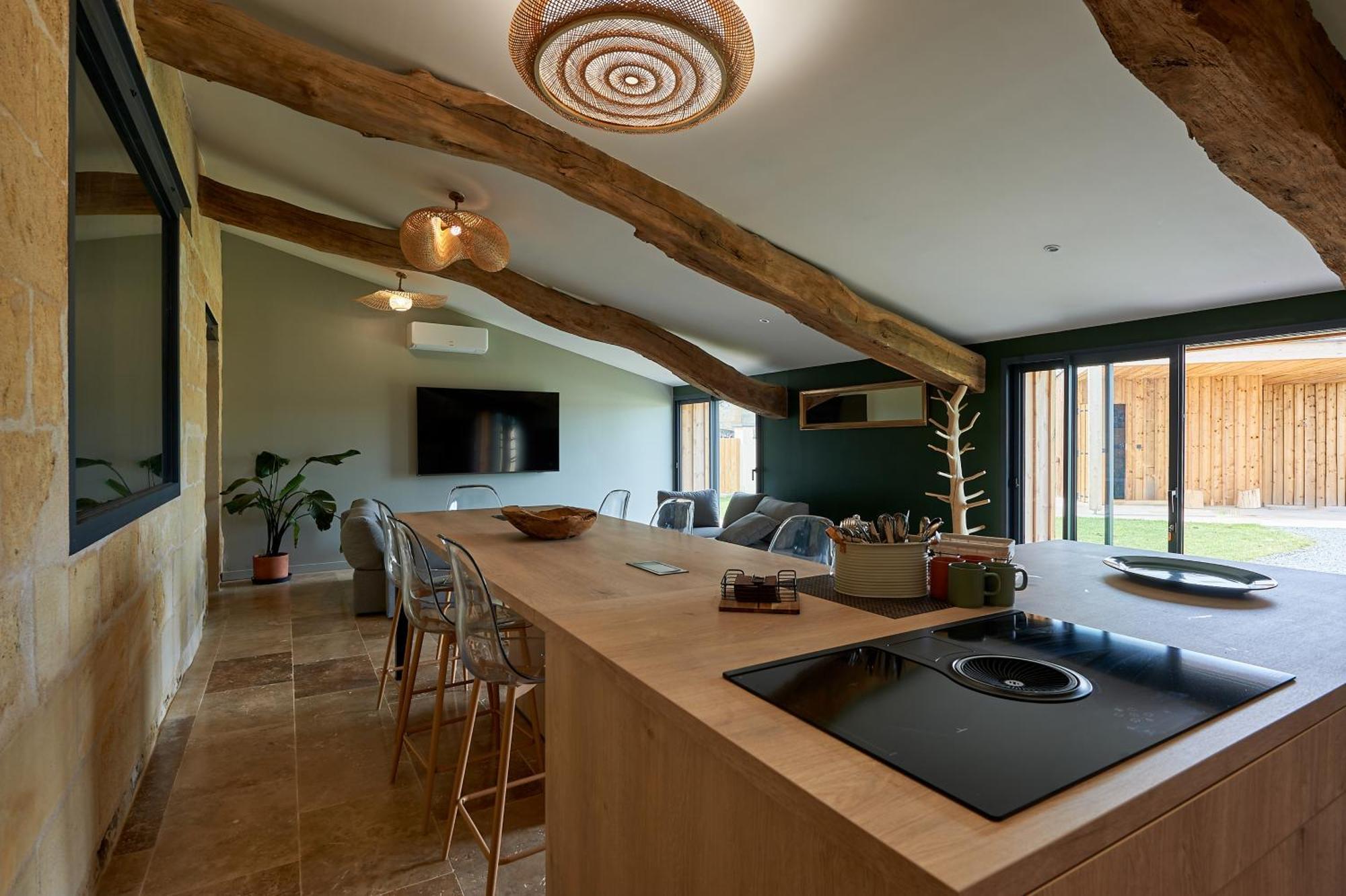 Lussac  Le Repaire Lagardere Bed & Breakfast エクステリア 写真